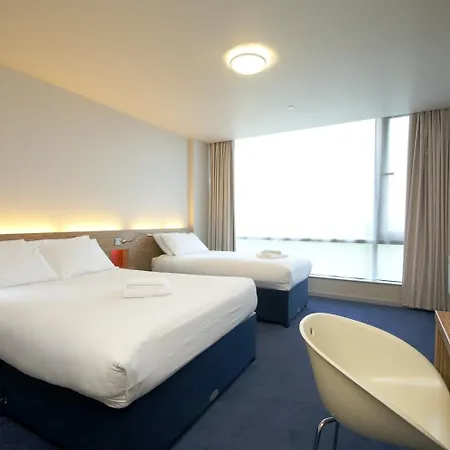 Travelodge Castletroy 3*