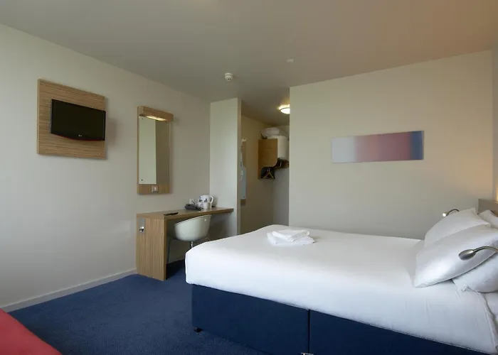 Travelodge Castletroy Лимерик