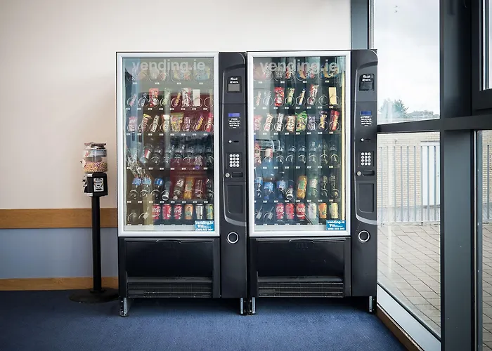 Отель Travelodge Castletroy 3*