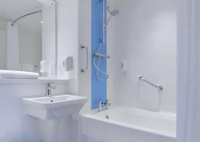 Travelodge Castletroy 3*