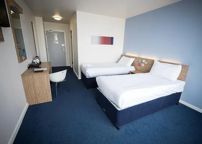 Travelodge Castletroy Отель 3*