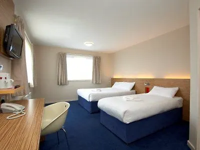 Travelodge Castletroy 3*