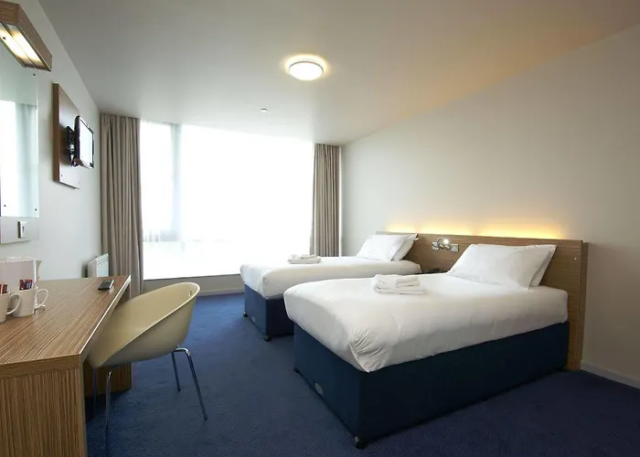 Travelodge Castletroy Hotel 3*